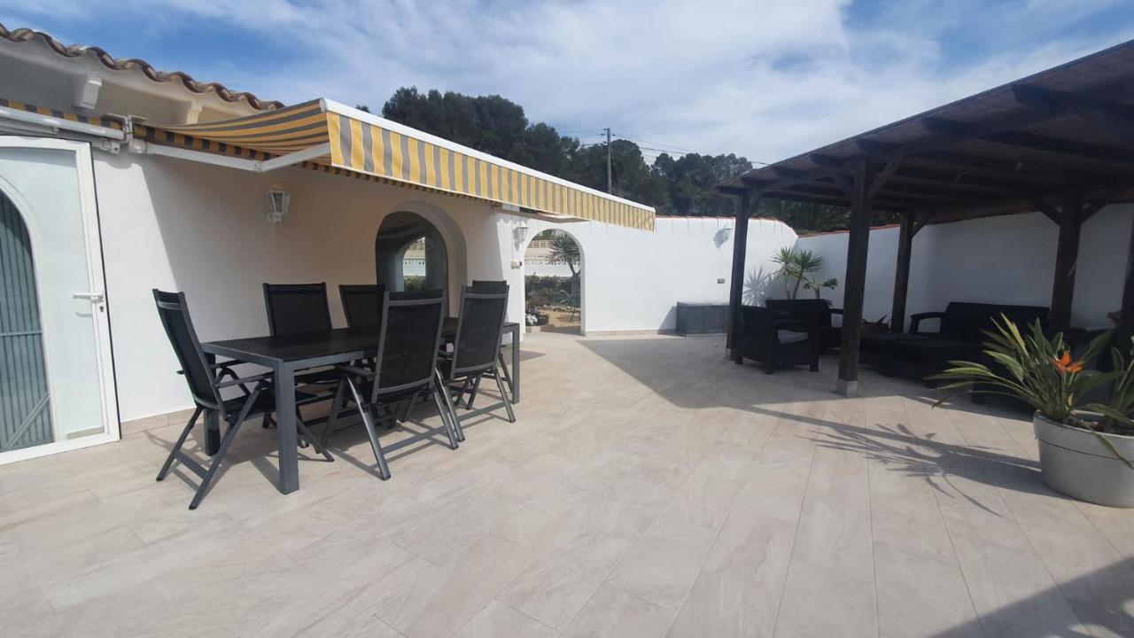 Cheerful 2-Bedroom Villa With Private Pool Calp Exterior foto