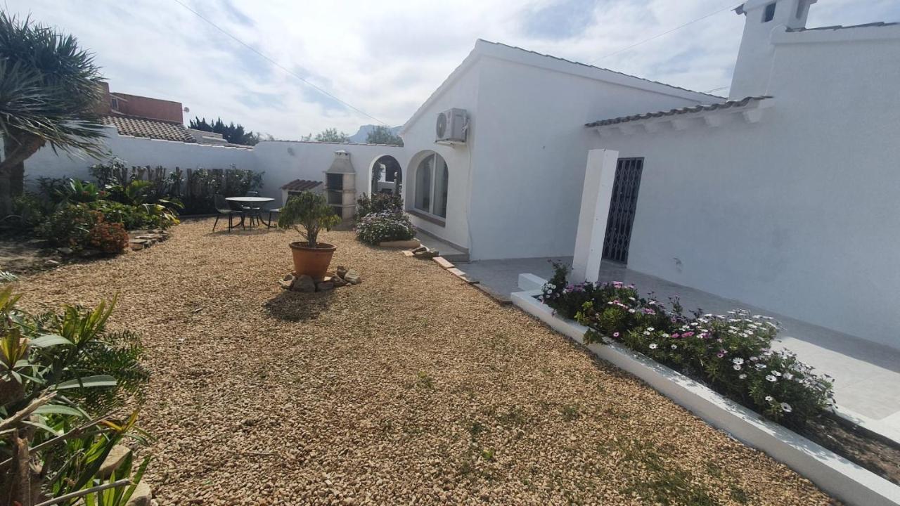 Cheerful 2-Bedroom Villa With Private Pool Calp Exterior foto
